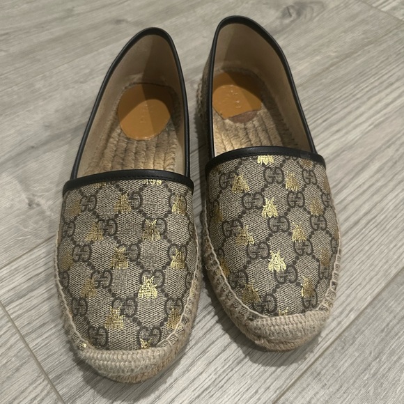Gucci womens shoes - Picture 2 of 3